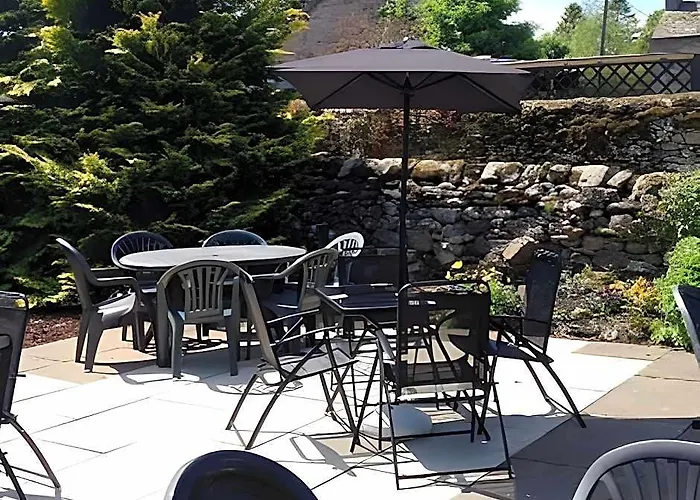 Punch Bowl Inn